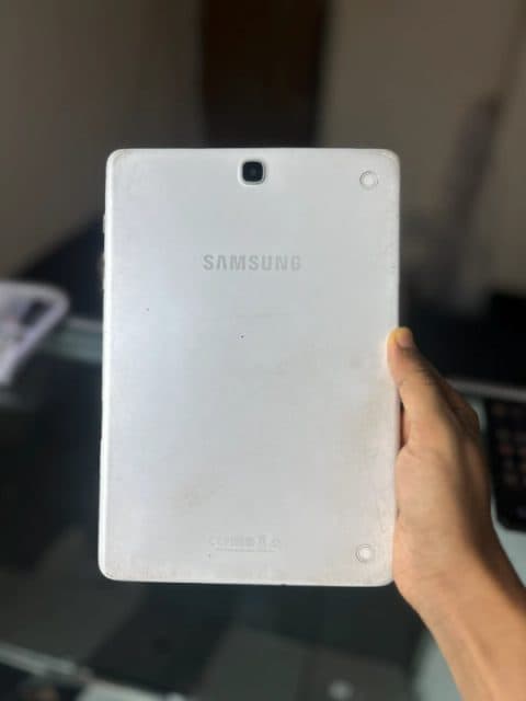 Samsung Tab A7 10.4" display